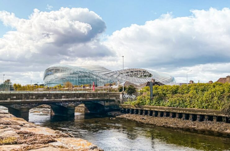 Irlanda entre dos mundos: cómo el país equilibra modernidad y tradición en el día a día